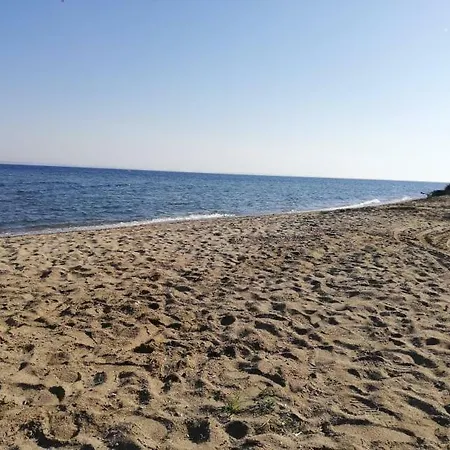 μaisonette Of 6 Persons, 50 Meters From The Sea Feriehus Yerakini