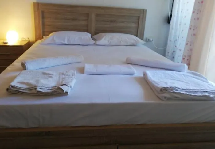 μaisonette Of 6 Persons, 50 Meters From The Sea *